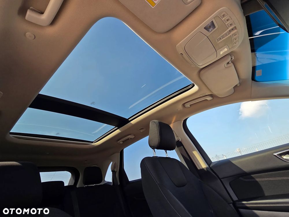 Ford Edge 2.0 EcoBlue Twin-Turbo 4WD Titanium - 38