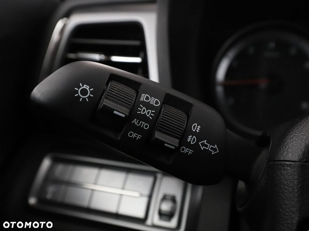 SsangYong/KGM Tivoli 1.5 T-GDi 2WD Automatik Black - 33