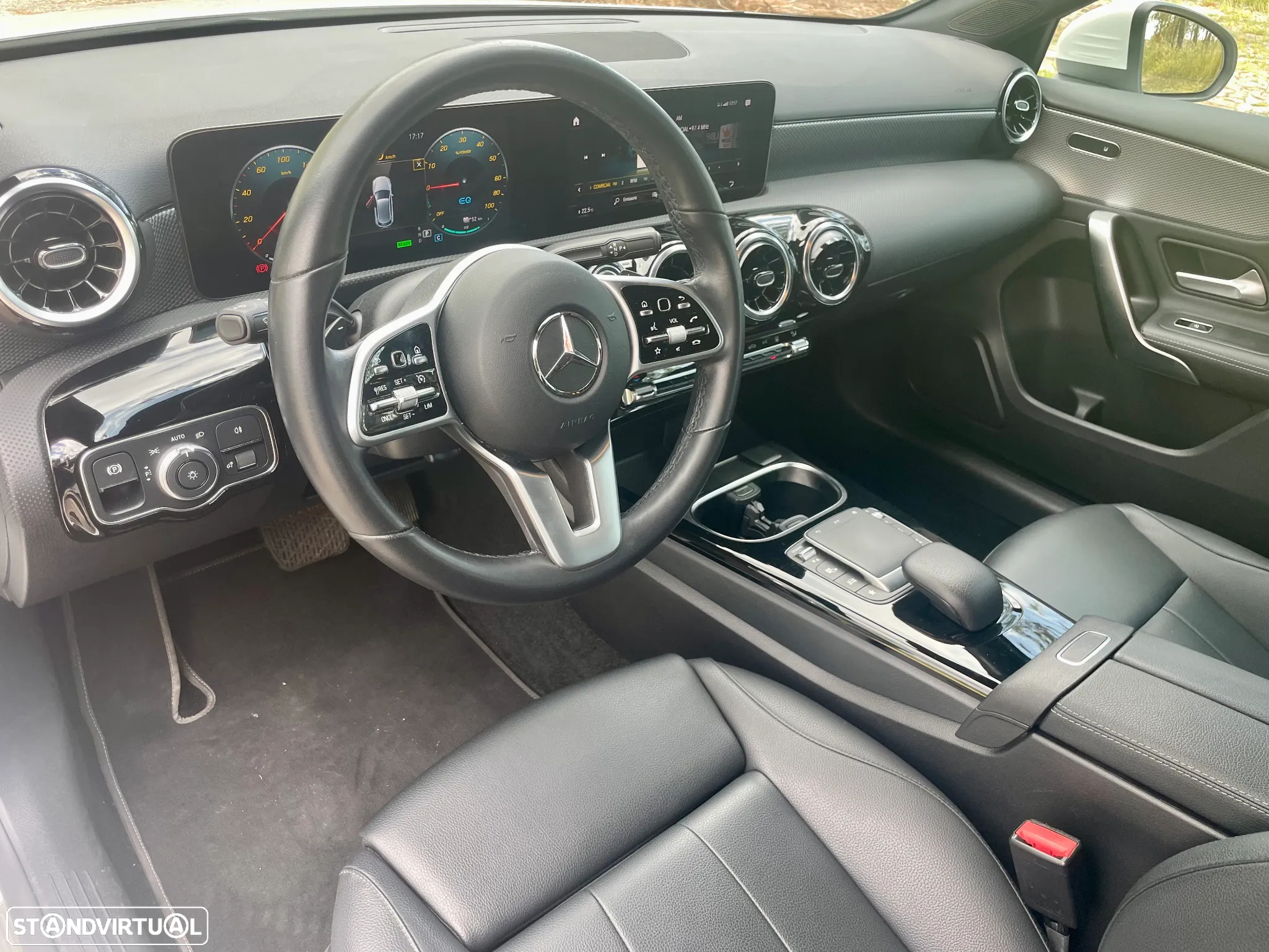 Mercedes-Benz A 250 e Progressive - 24