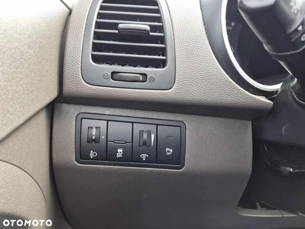 Kia Venga 1.6 CVVT Platinum Edition - 11