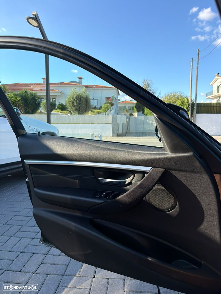 BMW 320 d Pack M Auto - 17