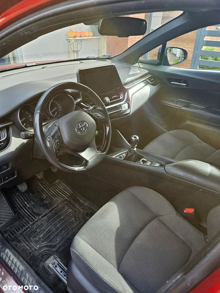 Toyota C-HR - 8