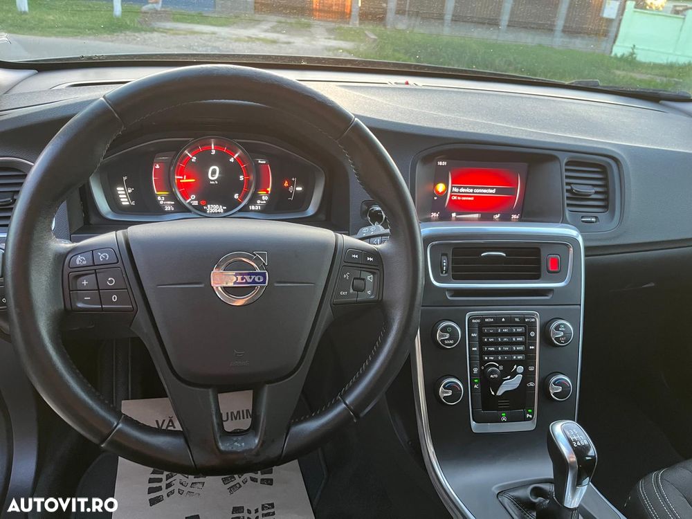 Volvo V60 D2 Momentum - 4
