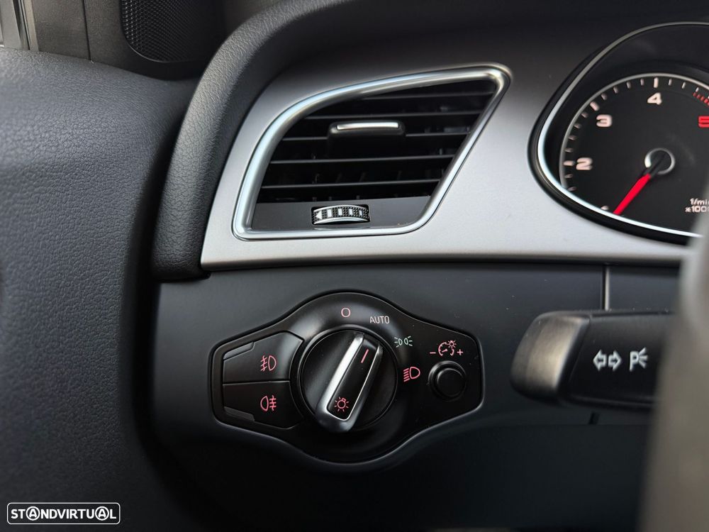 Audi A4 Avant 2.0 TDI Business Line - 36