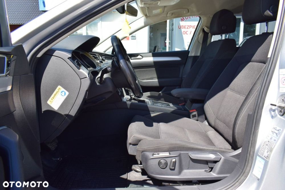 Volkswagen Passat - 17