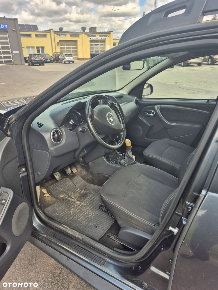 Dacia Duster 1.6 - 10
