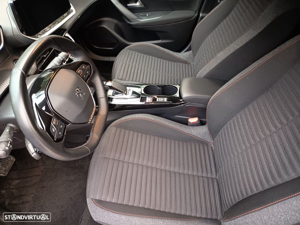 Peugeot e-2008 50 kWh Active Pack - 8