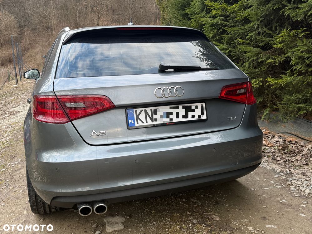 Audi A3 Sportback 2.0 TDI (clean diesel) Ambiente - 9