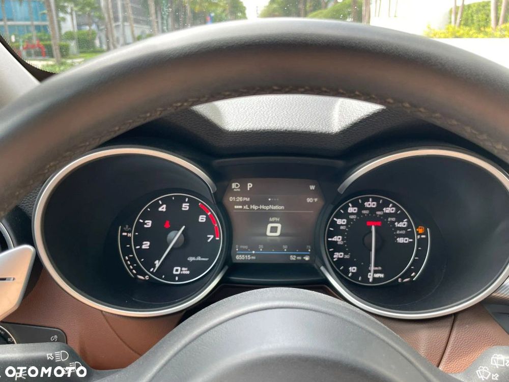 Alfa Romeo Stelvio 2.0 Turbo 16V AT8-Q4 Super - 11