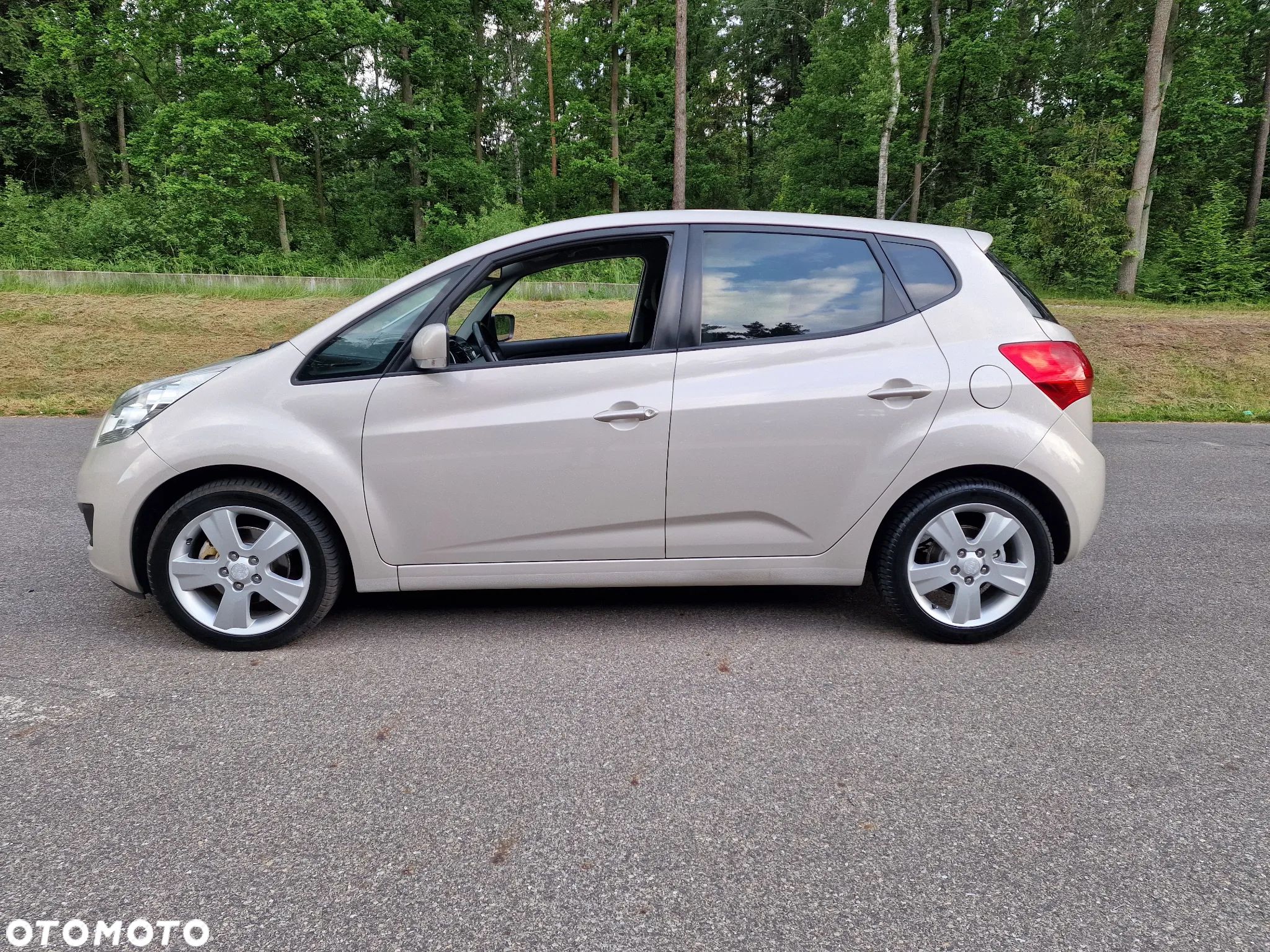 Kia Venga 1.6 CVVT Automatik Edition 7 - 1