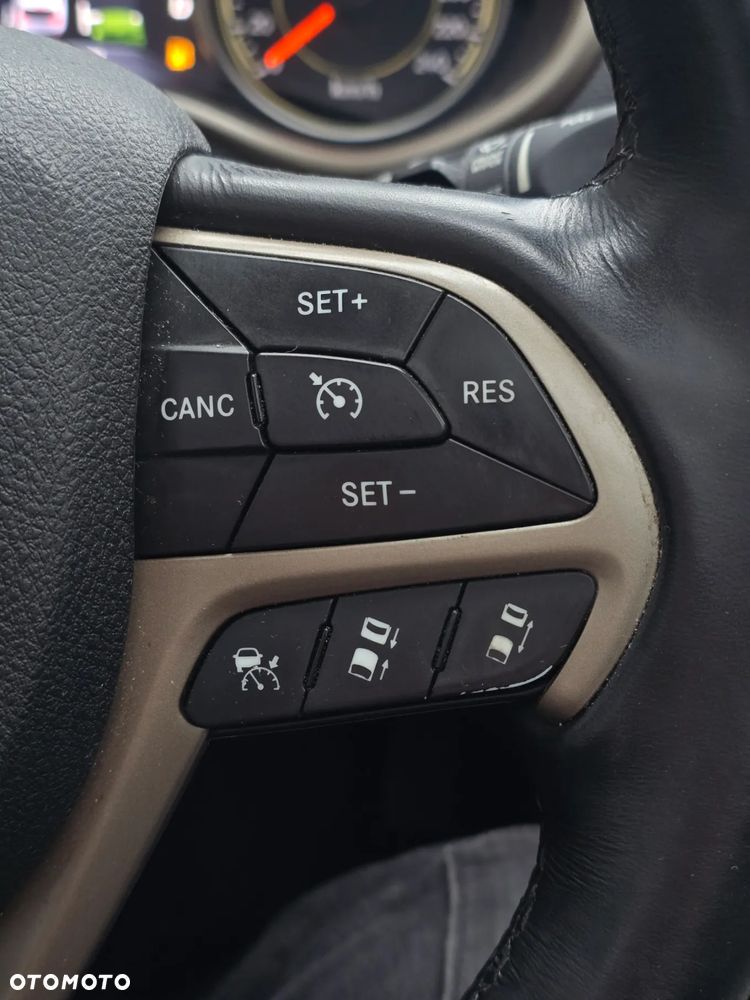 Jeep Cherokee 2.0 Multijet Active Drive II Automatik Limited - 32