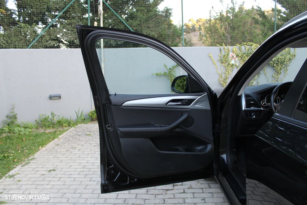 BMW X3 20 d xDrive Advantage - 33