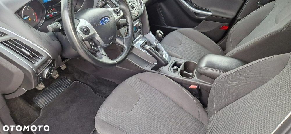 Ford Focus - 34