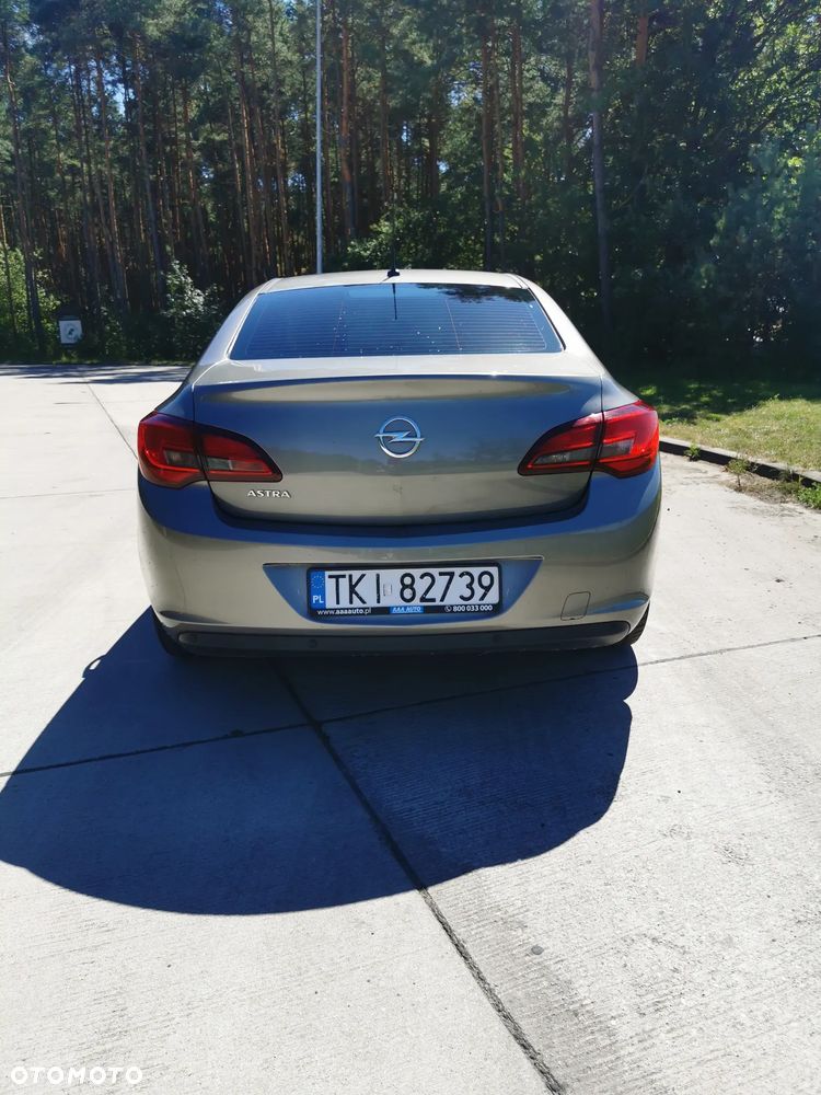 Opel Astra - 11