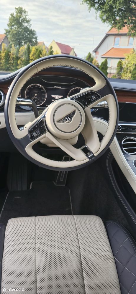 Bentley Continental GT - 15