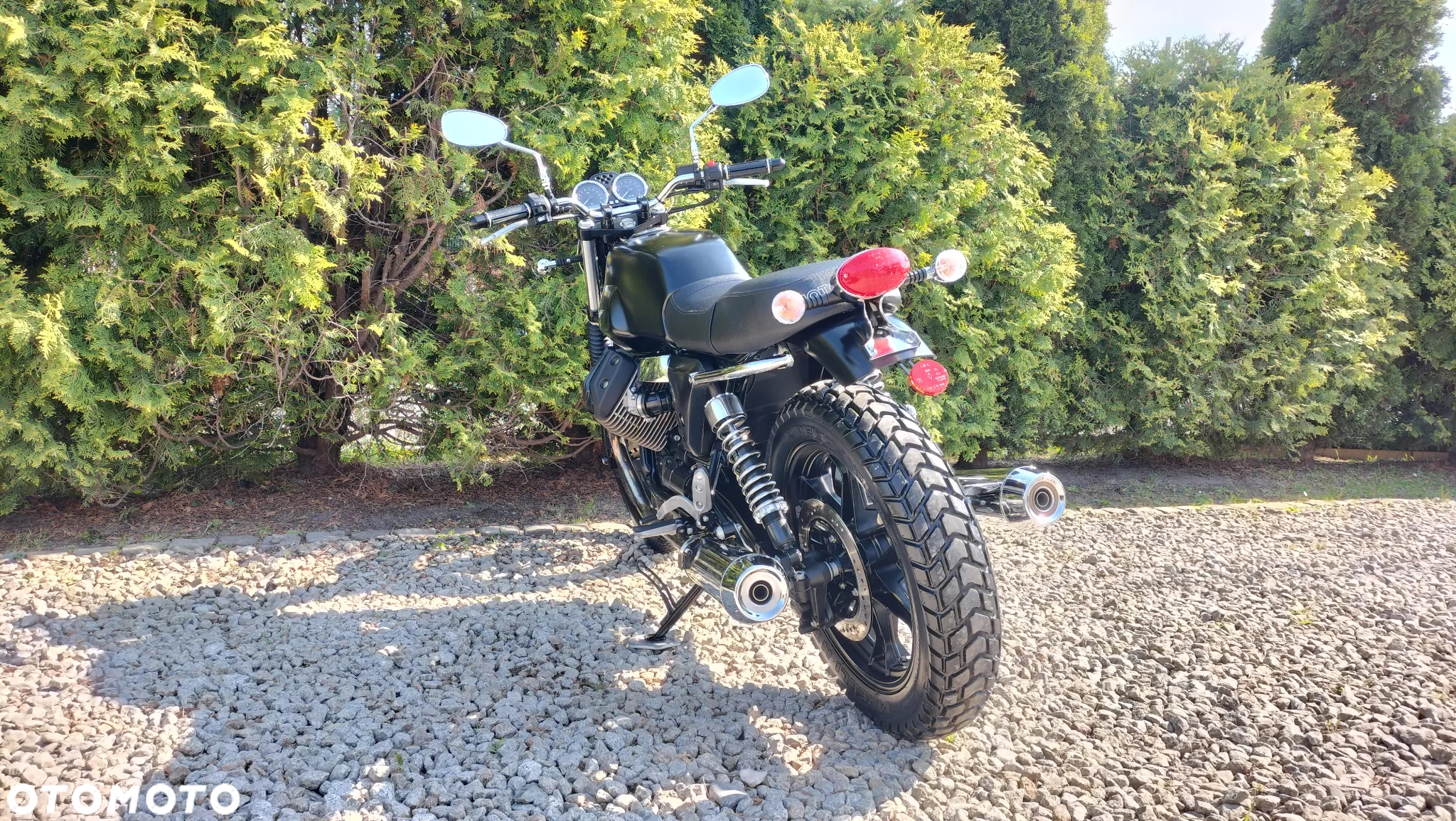 Moto Guzzi V7 - 6