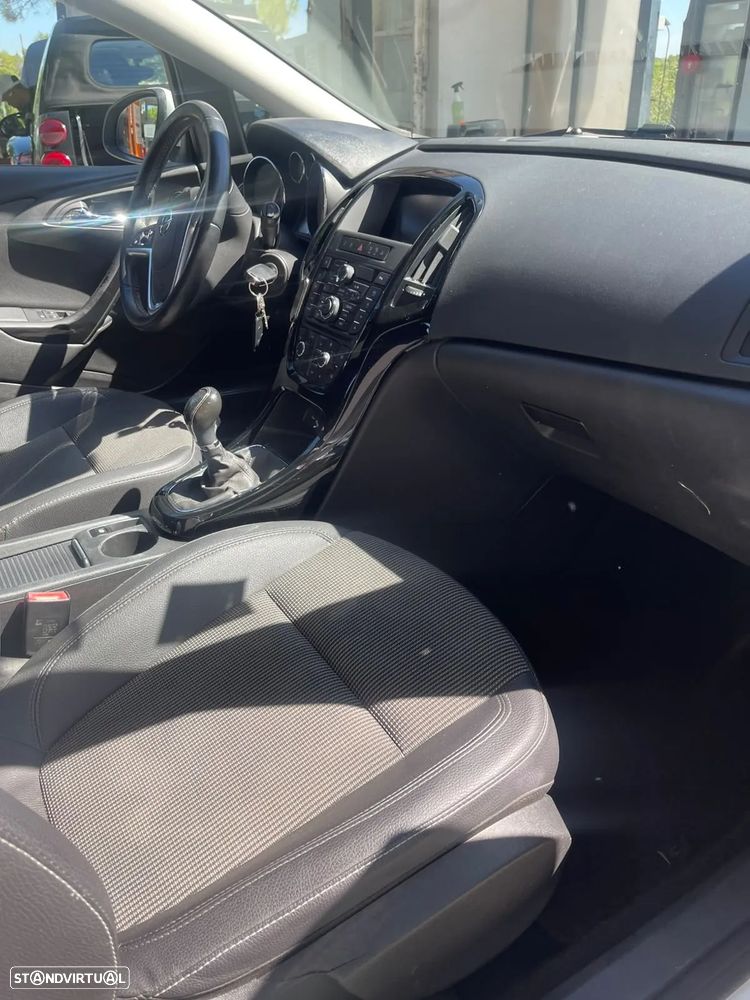 Opel Astra Sports Tourer - 4