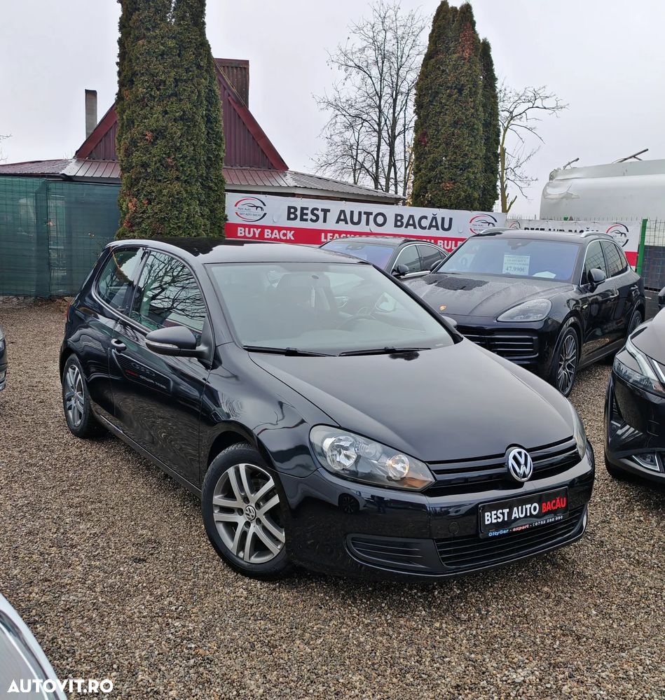 Volkswagen Golf - 6