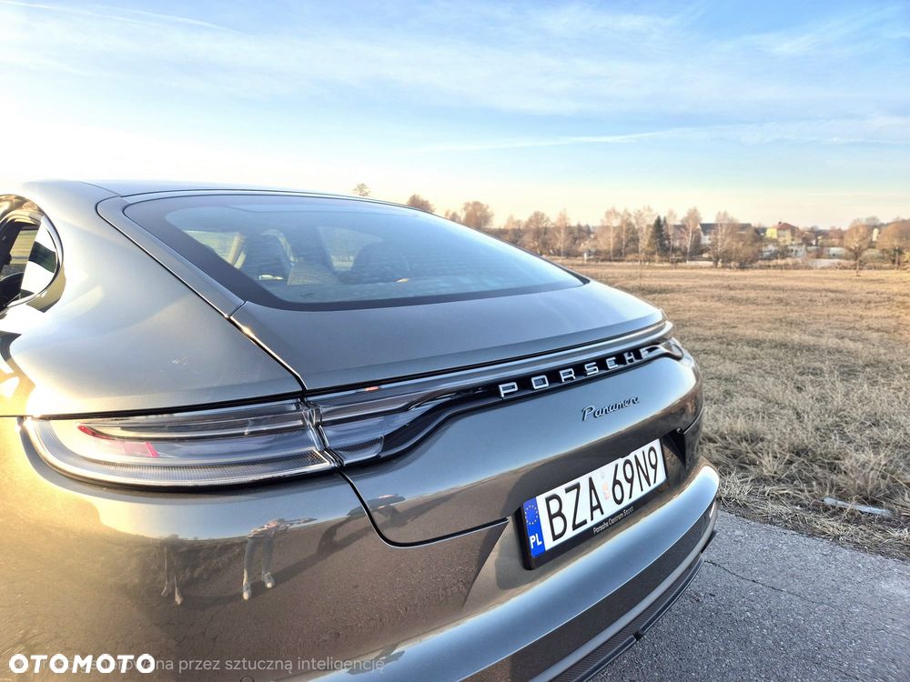 Porsche Panamera 4 Platinum Edition - 9