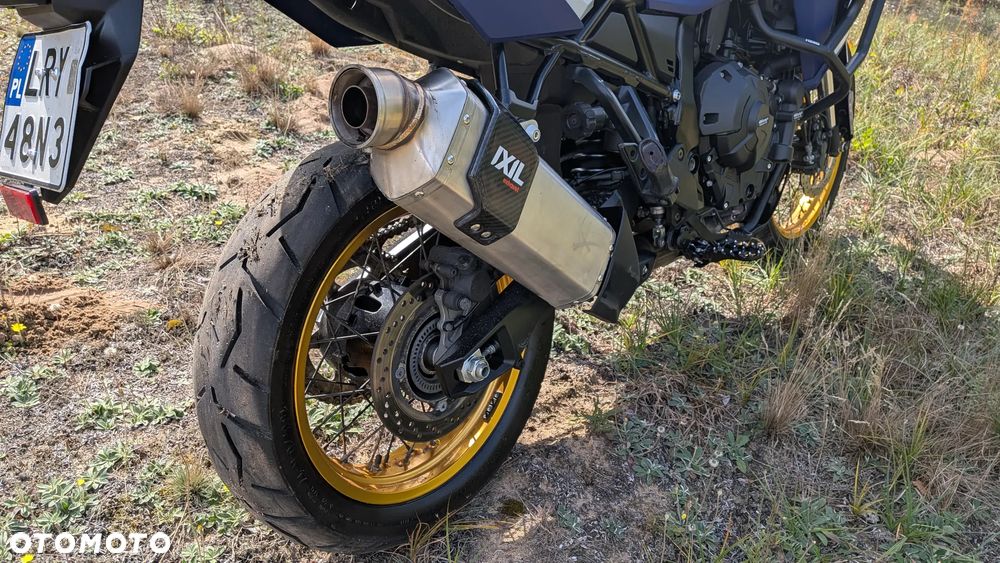 Suzuki V-STROM - 27