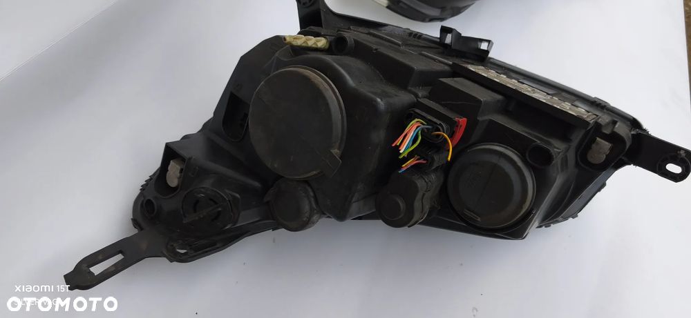 Lampy przednie Citroen C5 Europa LIFT Xenon prawa lewa komplet - 14