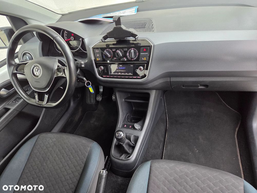 Volkswagen up! - 9