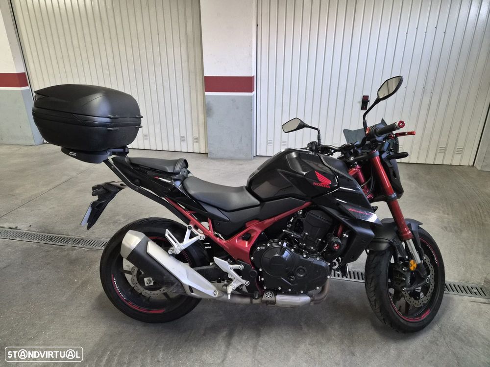 Honda Hornet CB750A - 1