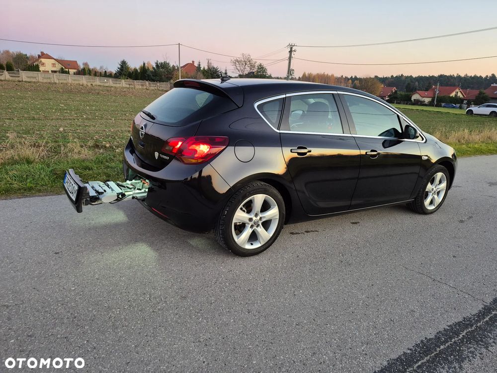 Opel Astra 1.4 Turbo Cosmo - 8