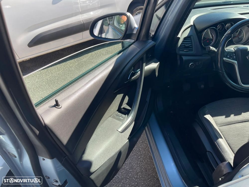 Opel Astra 1.4 T GPL - 9