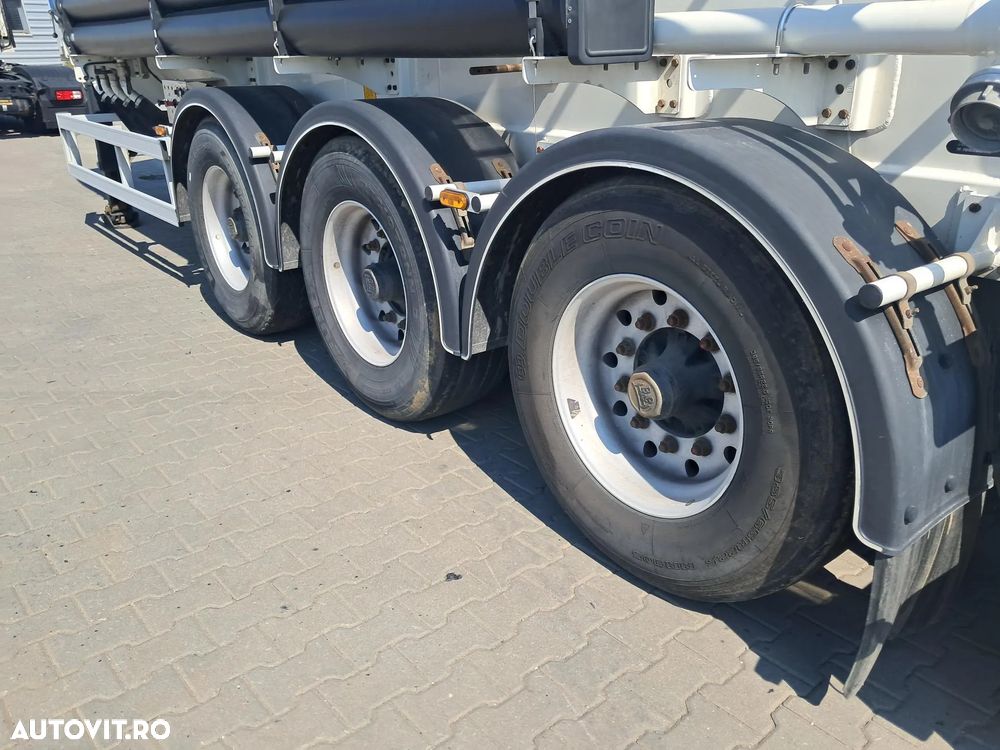 Kaessbohrer SILOLEGEND STB CT-11 - 17