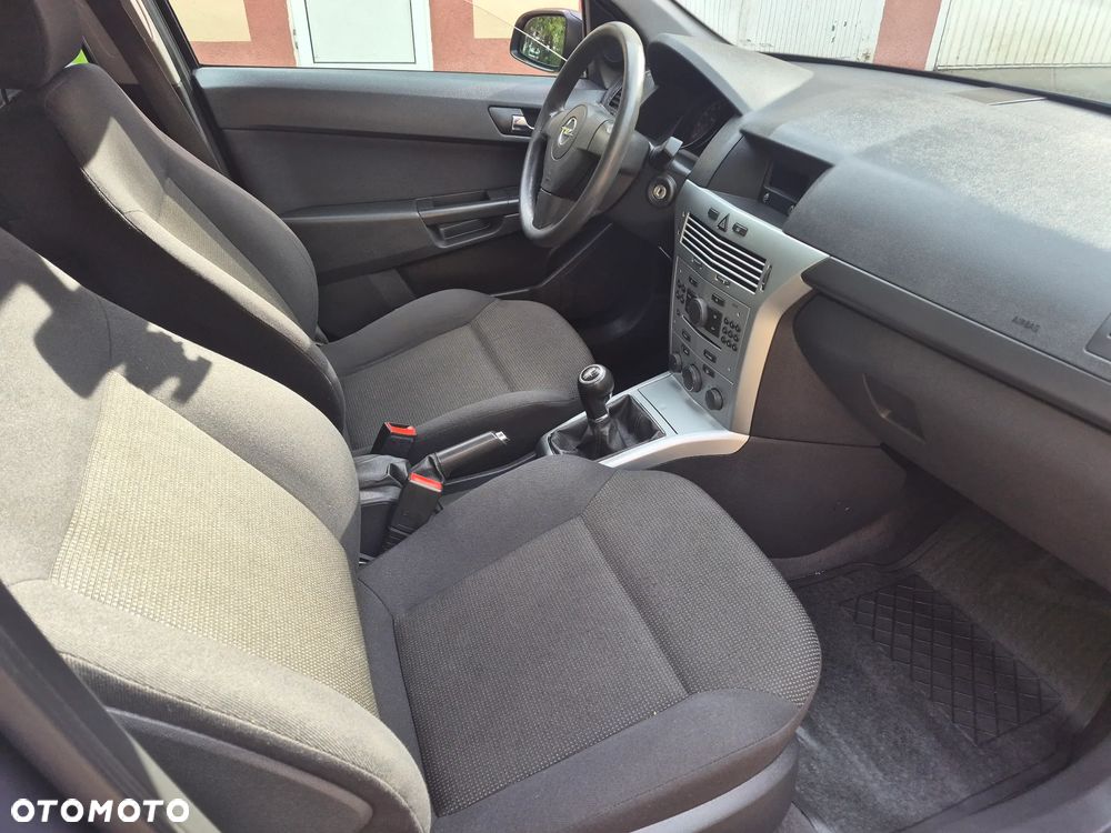 Opel Astra 1.4 Essentia - 8