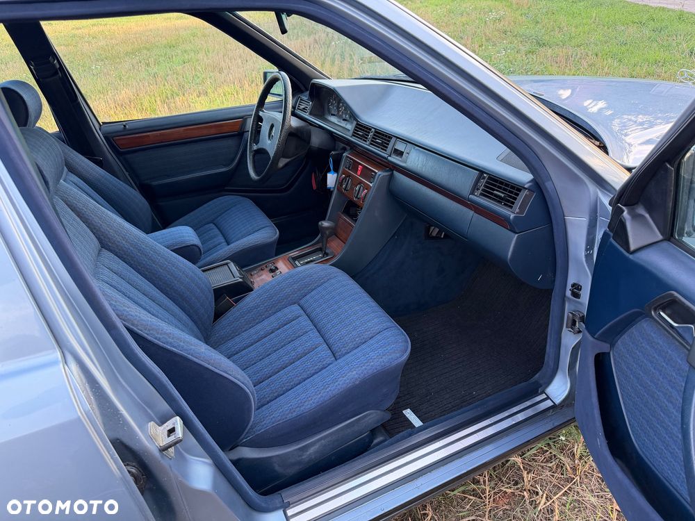 Mercedes-Benz W124 (1984-1993) - 14