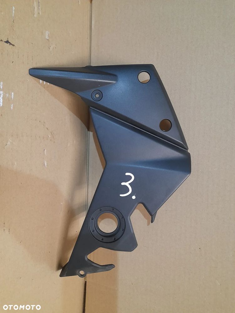 = KAWASAKI Z750 Owiewka osłona ramy lewa