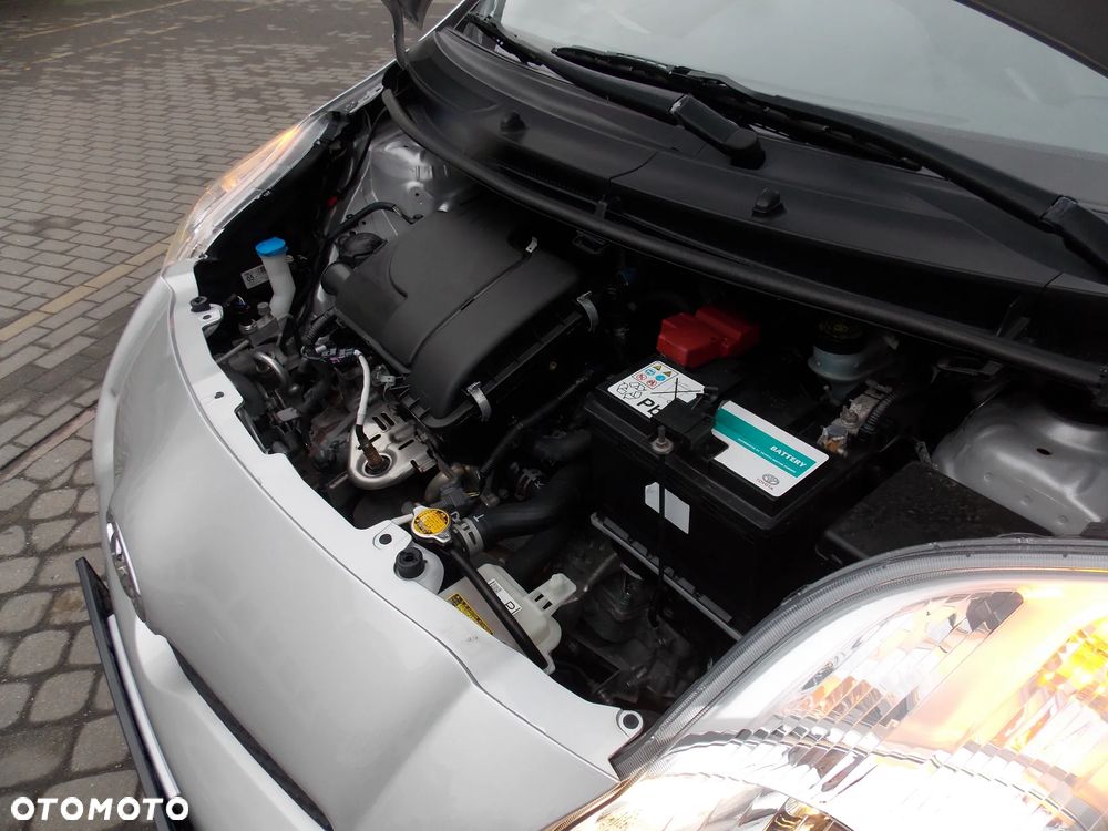 Toyota Yaris 1.0 VVT-i Sol - 27