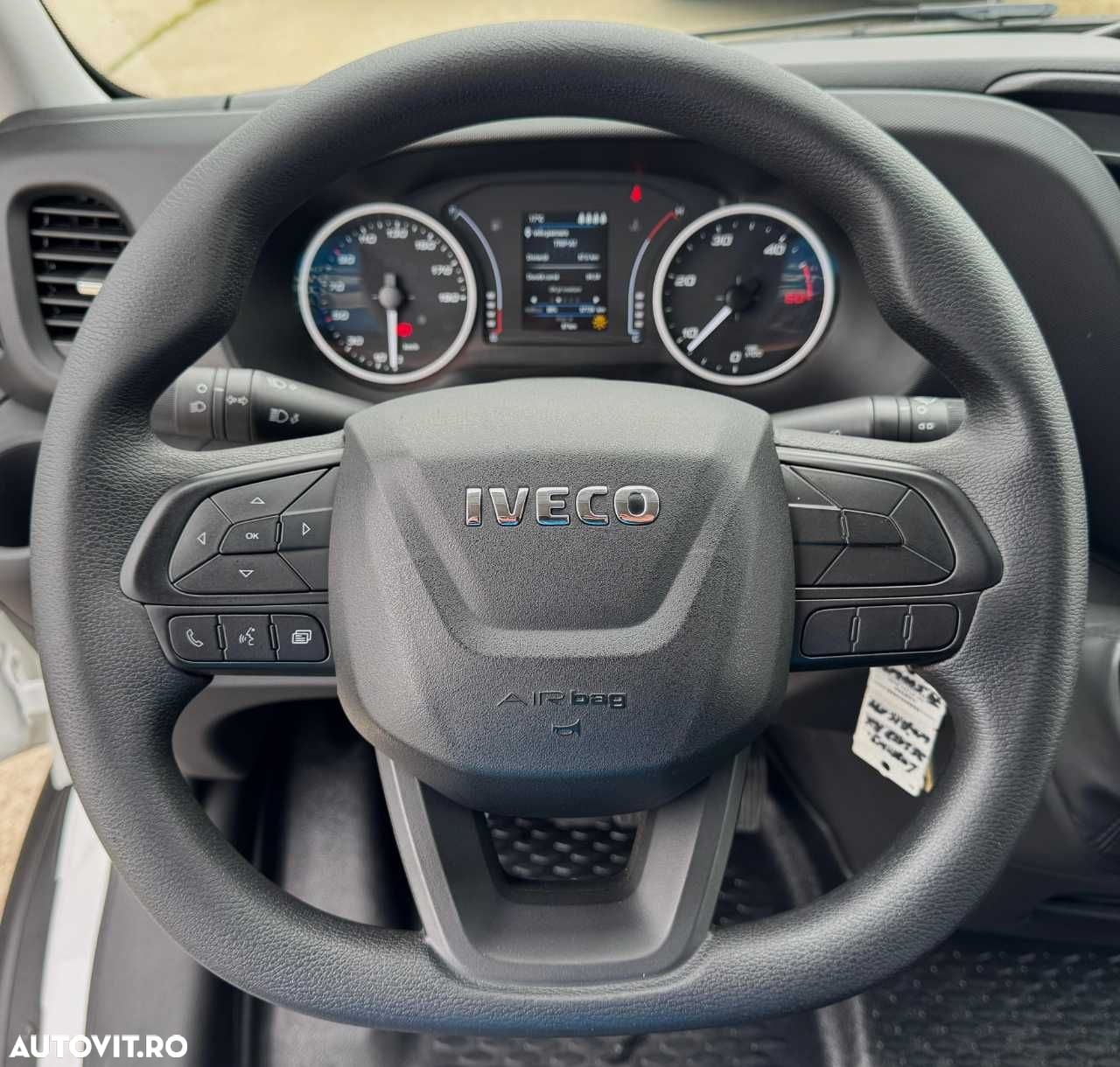 Iveco DAILY PLATFORMA 6+1 LOCURI - 21