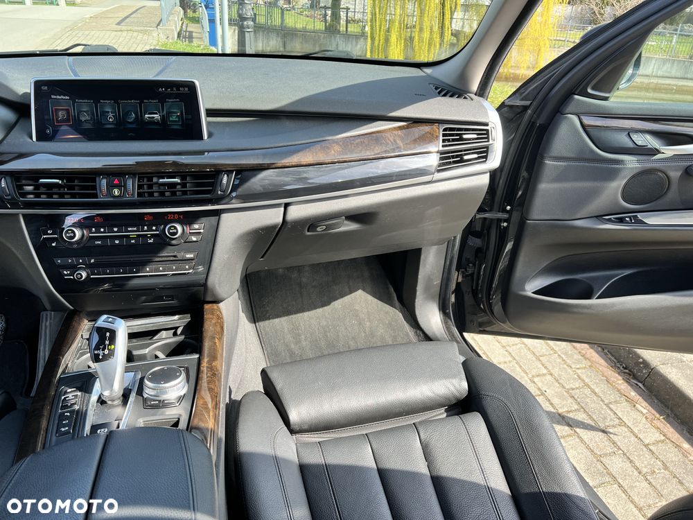 BMW X5 xDrive40d - 9
