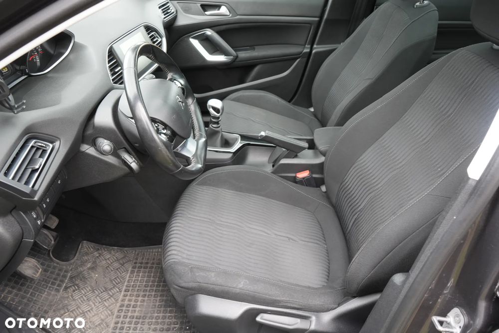 Peugeot 308 PureTech 130 Stop & Start Allure - 11