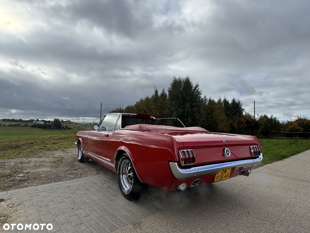 Ford Mustang - 13