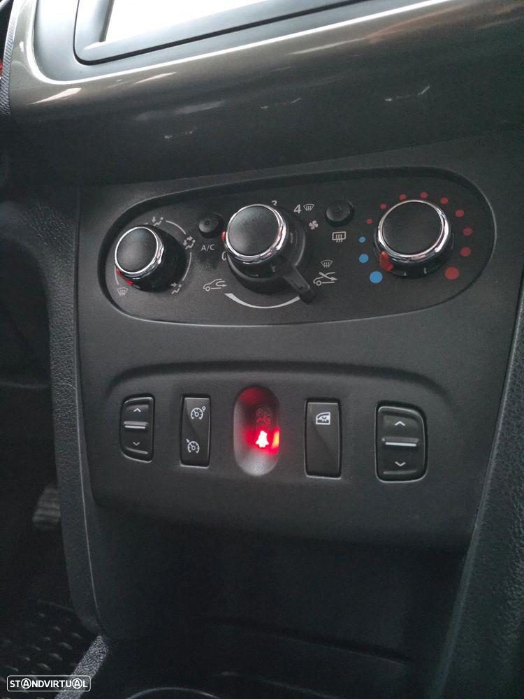 Dacia Sandero 0.9 TCe SL Explorer - 43