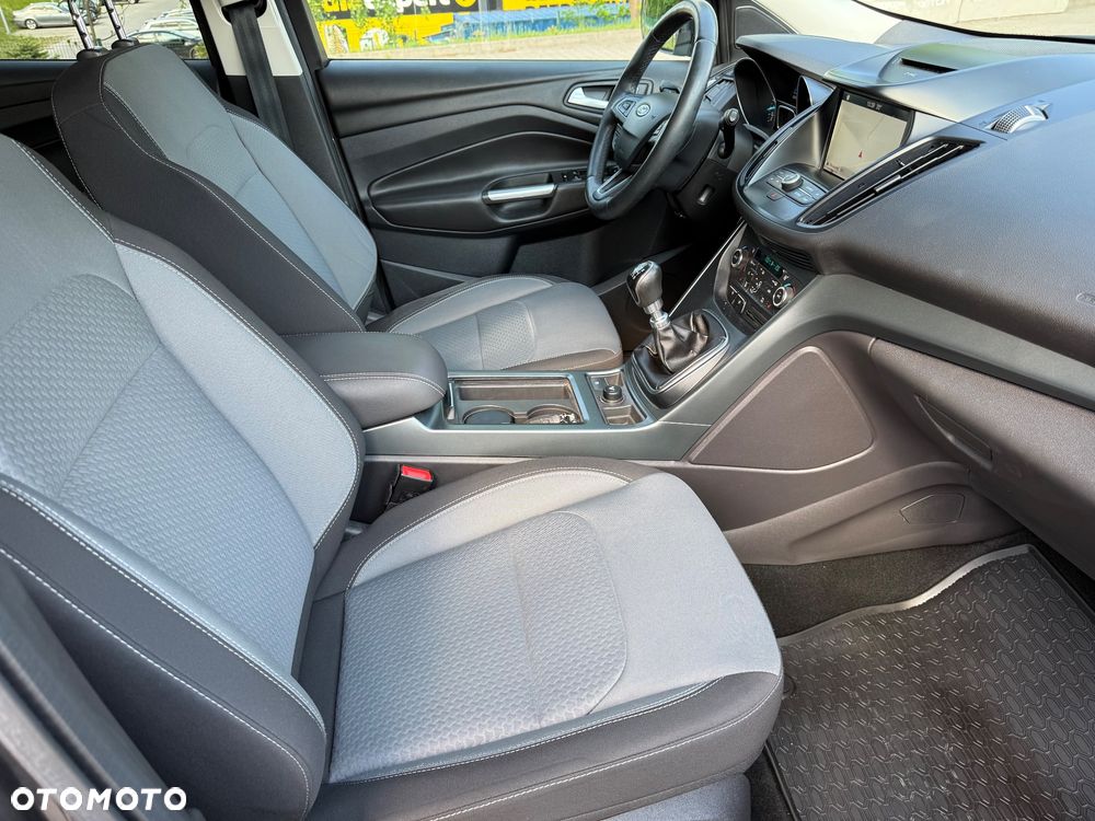 Ford Kuga 1.5 EcoBoost 2x4 Business Edition - 18