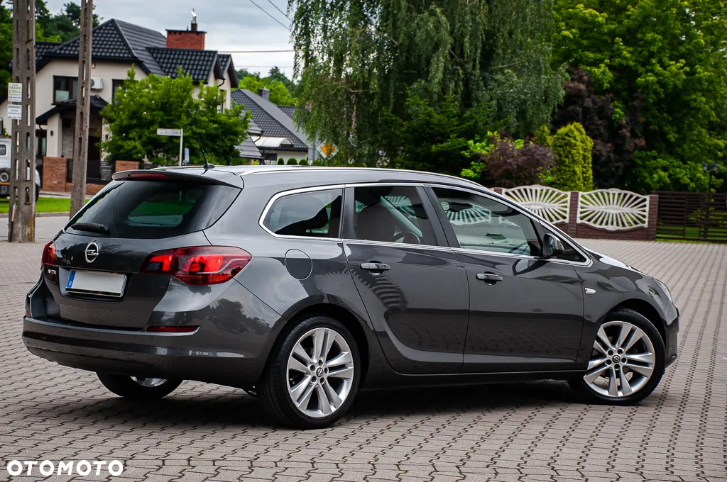Opel Astra 1.6 Cosmo - 18