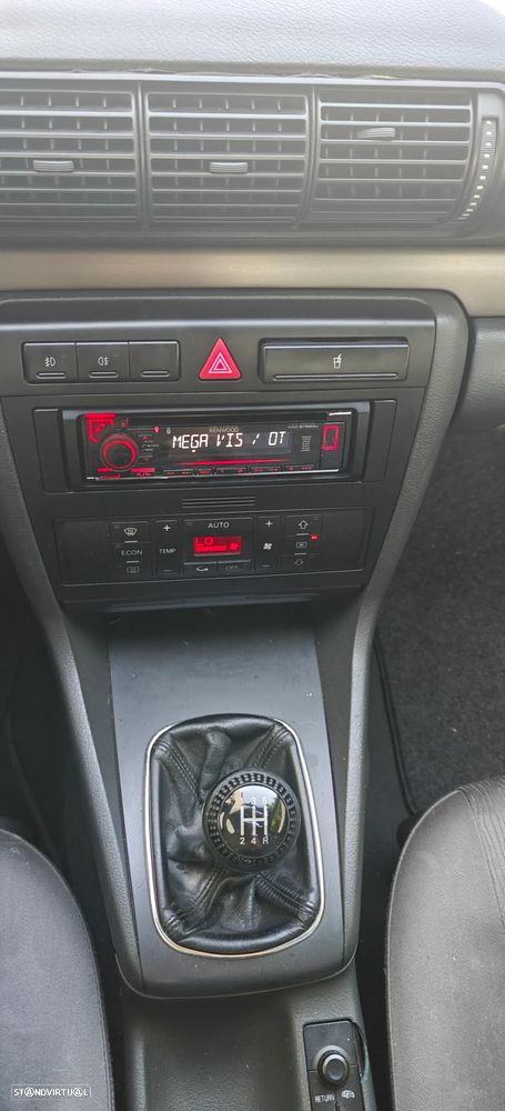 Audi A4 Avant 1.9 TDI Sport - 12