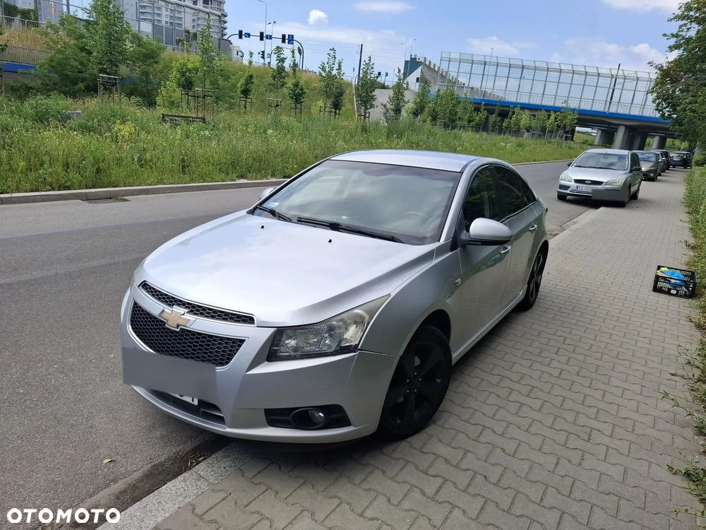 Chevrolet Cruze 1.6 LS - 1