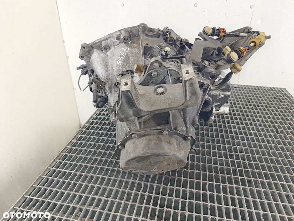 SKRZYNIA BIEGÓW MANUALNA 5 PEUGEOT 407 20DM59 2.0 16V 136KM - 4