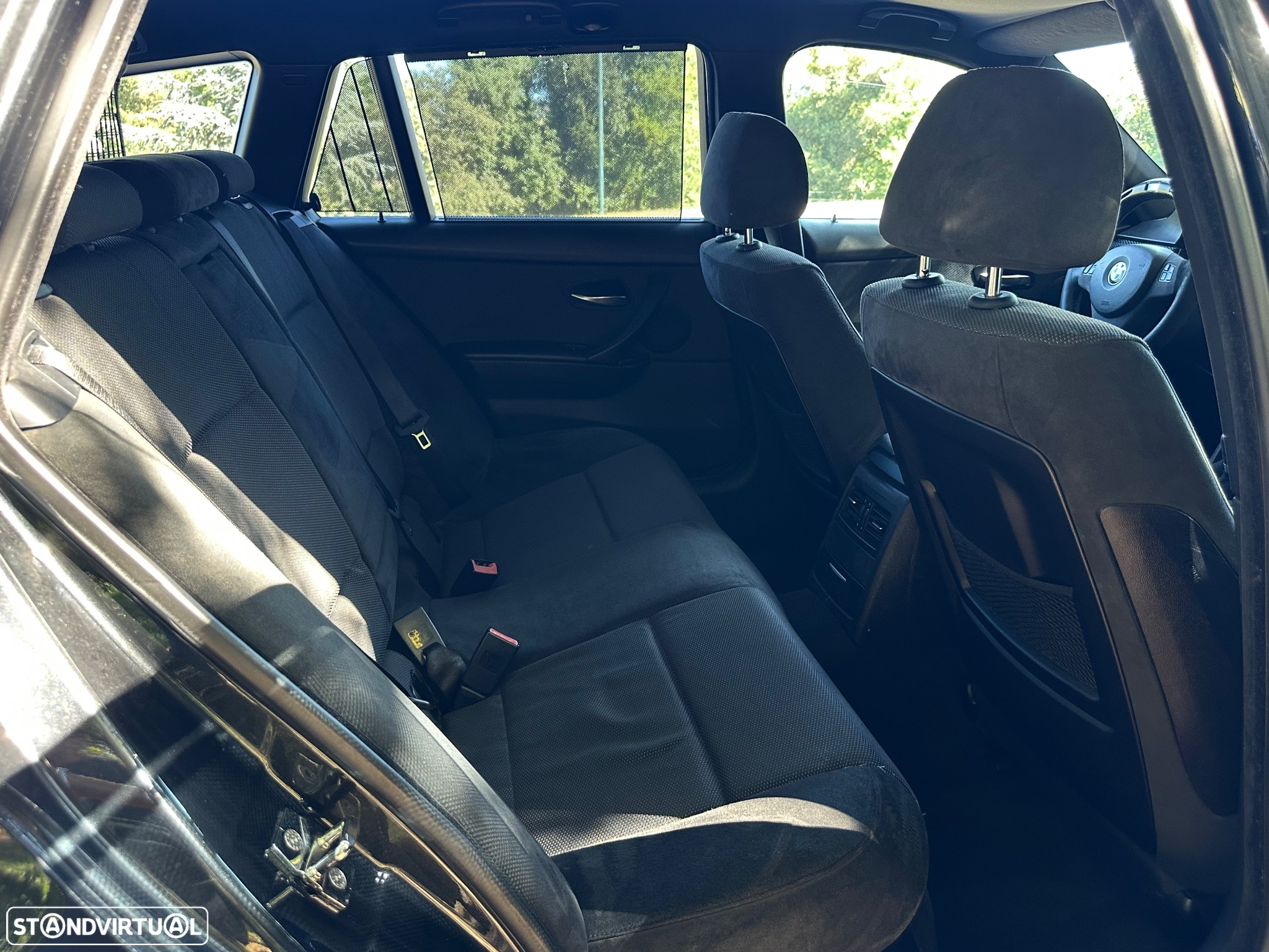BMW 320 d Touring Exclusive - 9