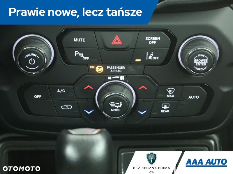 Jeep Renegade - 12