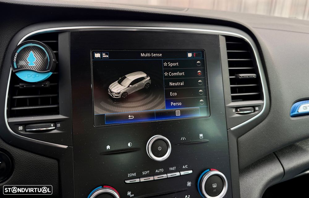 Renault Mégane 1.5 dCi GT Line J18 - 11