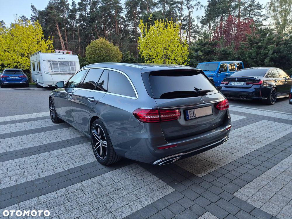 Mercedes-Benz Klasa E 220 d 4-Matic Exclusive - 16