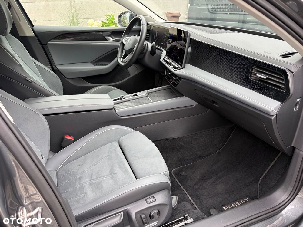 Volkswagen Passat 2.0 TDI SCR DSG Business - 24