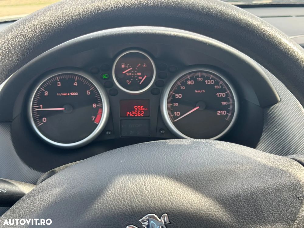 Peugeot 206+ - 8